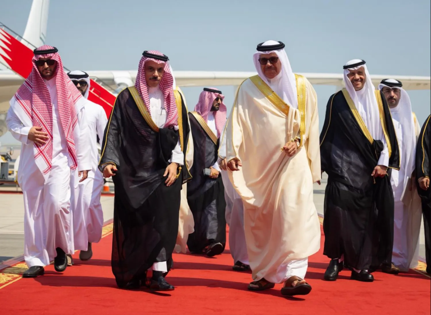 وزير الخارجية البحريني يستقبل نظيره السعودي في المنامة (واس)