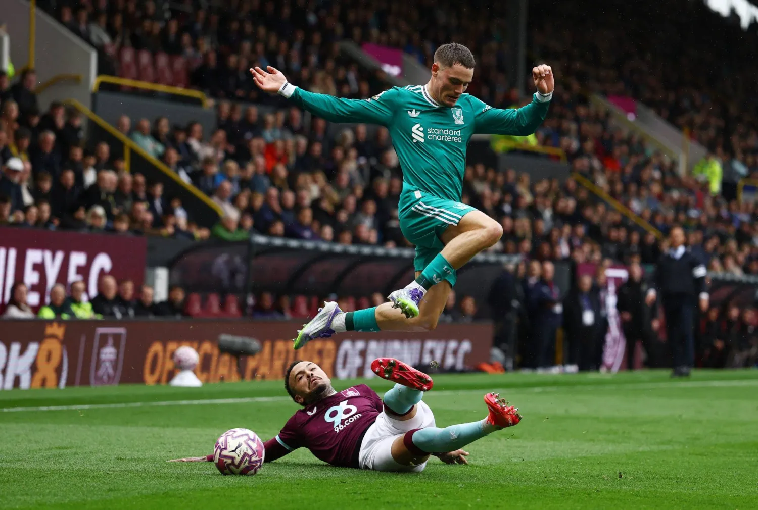 لم يقدم فيرتز أفضل مستوياته مع ليفربول حتى الآن  (رويترز)