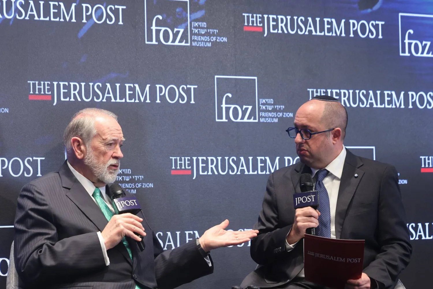 هاكابي يتحدث لصحيفة إسرائيلية (الحساب الرسمي للسفير الأميركي - إكس)