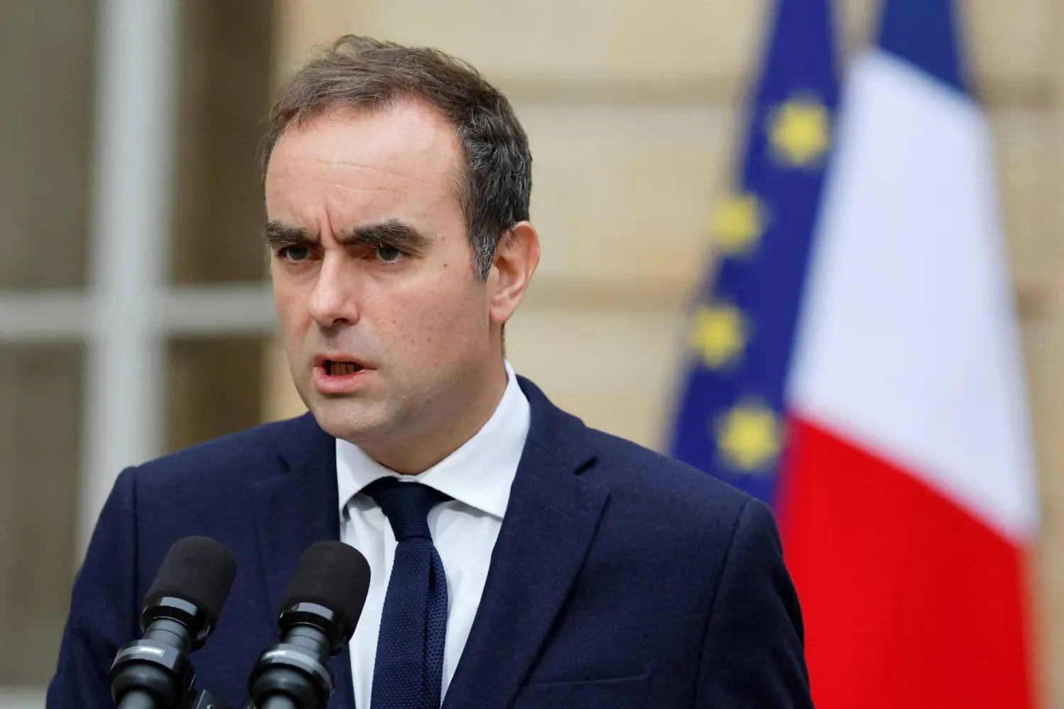 İstifa eden Fransa Başbakanı Sebastien Lecornu (Reuters)