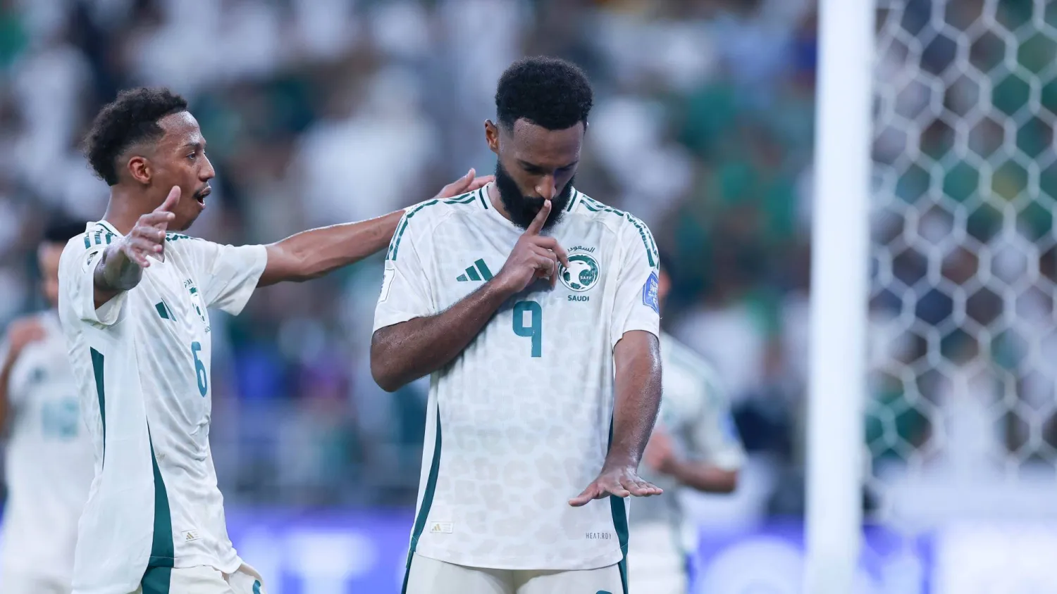 البريكان محتفلا بالهدف الأول (تصوير: عدنان مهدلي)