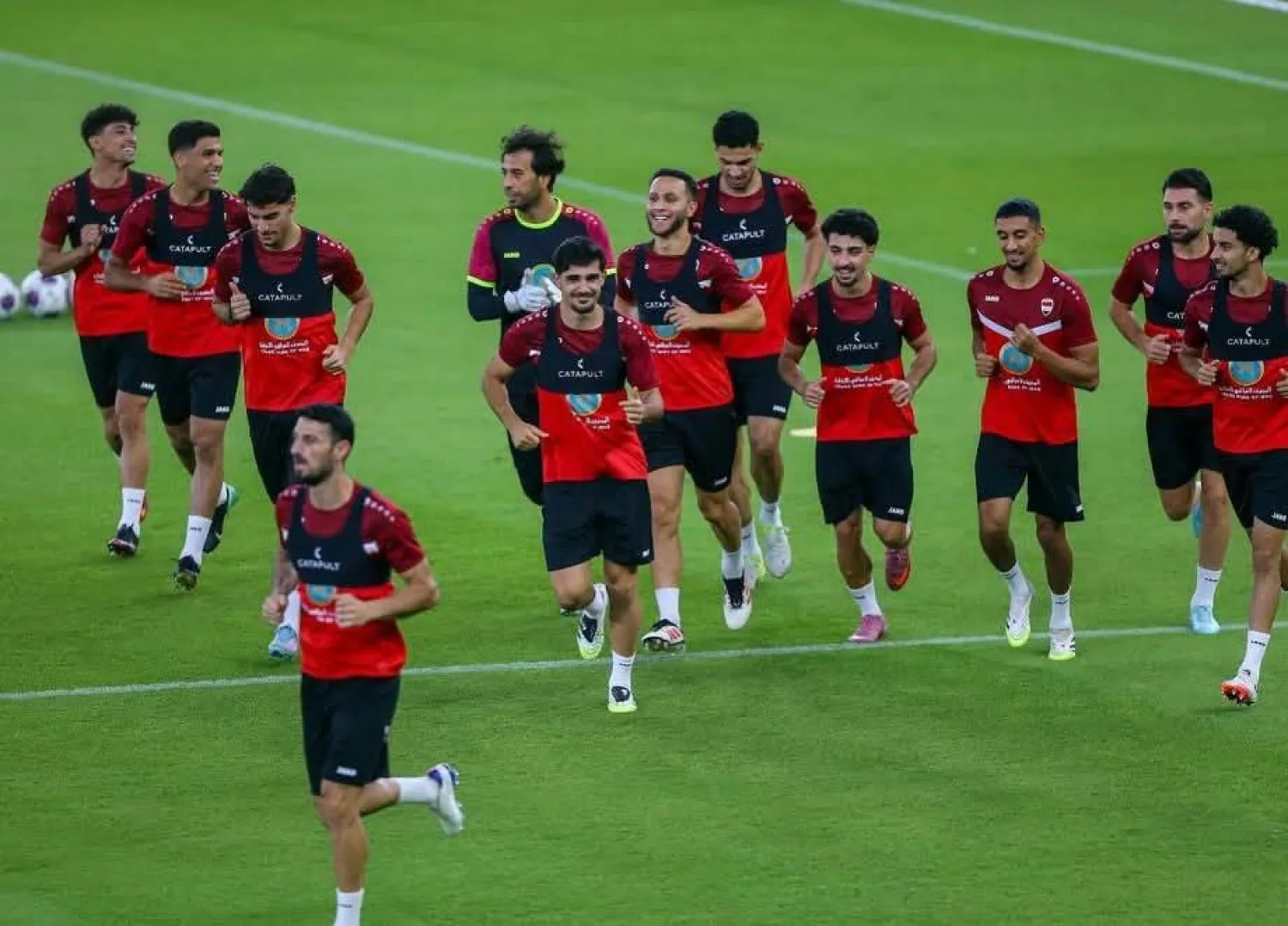 لاعبو العراق خلال تدريباتهم في جدة (منتخب العراق)