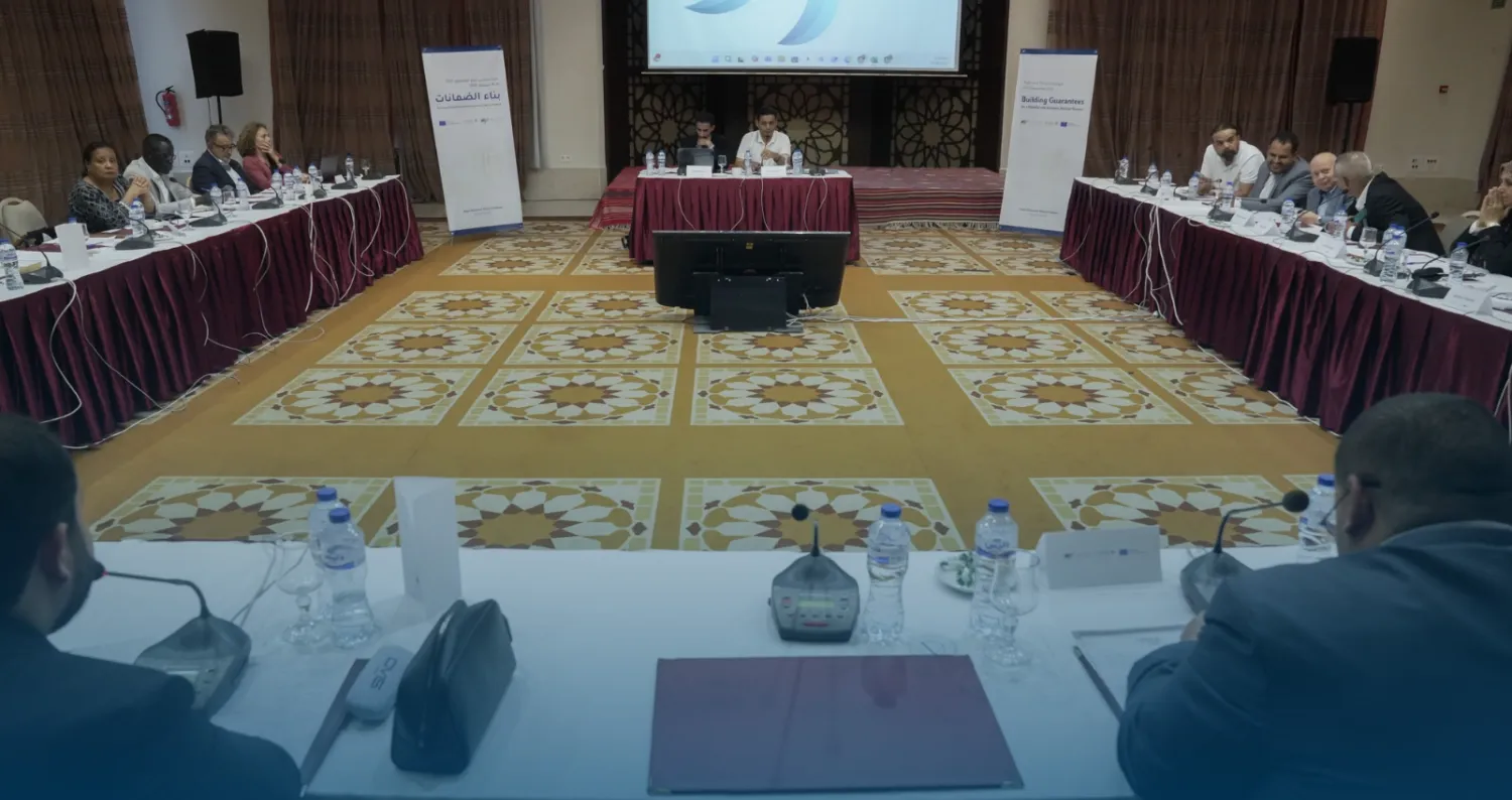 من اجتماع سياسيين وقادة أحزاب ليبية في تونس (الصفحة الرسمية لفريق صناع السلام)