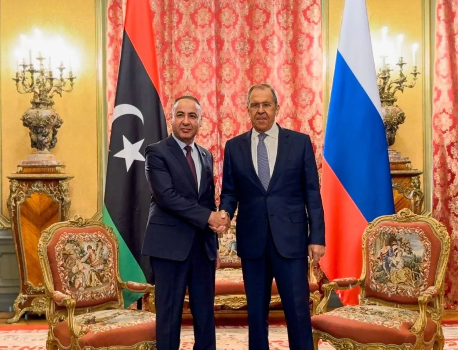 لقاء سابق بين لافروف ووزير الخارجية الليبي المكلف محمد الباعور (السفارة الروسية في ليبيا)