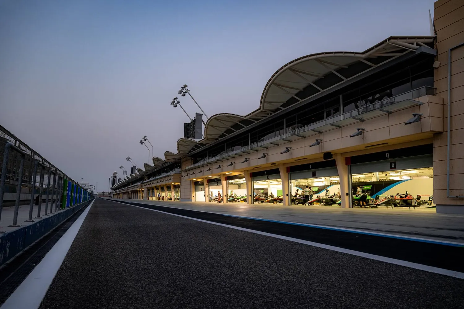 حلبة البحرين جاهزة للسباق (الشرق الأوسط)