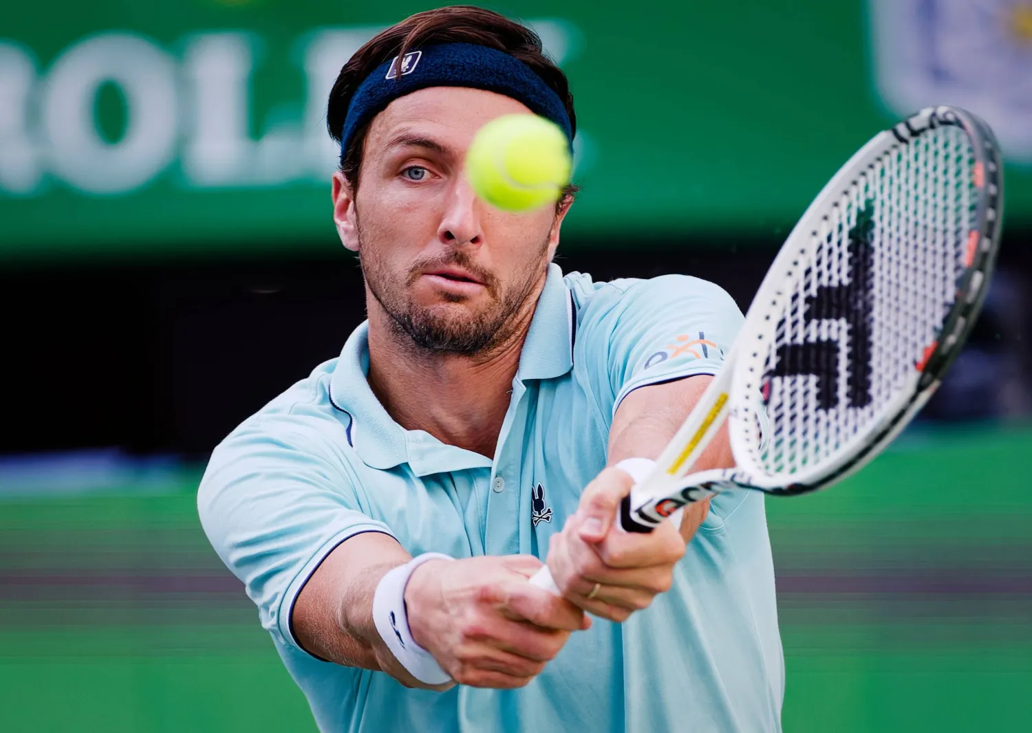 الفرنسي أرتور ريندركنيش يتألق في شنغهاي (إ.ب.أ)