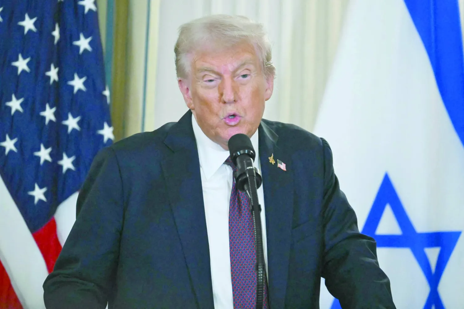 ترمب يتحدث في مؤتمر صحافي مع نتنياهو في البيت الأبيض 29 سبتمبر 2025 (أ.ف.ب)