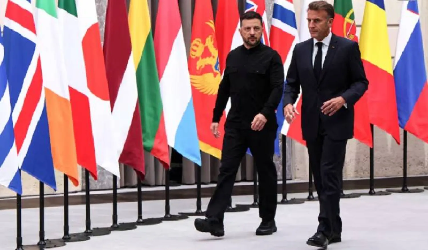 الرئيسان إيمانويل ماكرون وفولوديمير زيلينسكي يصلان لقمة «تحالف الراغبين» في قصر الإليزيه... 4 سبتمبر 2025 (رويترز)