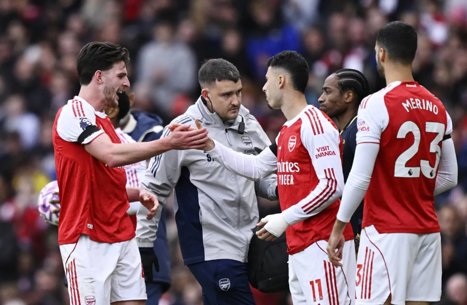 الاتحاد الإنجليزي يغرّم آرسنال مع إيقاف التنفيذ (رويترز)