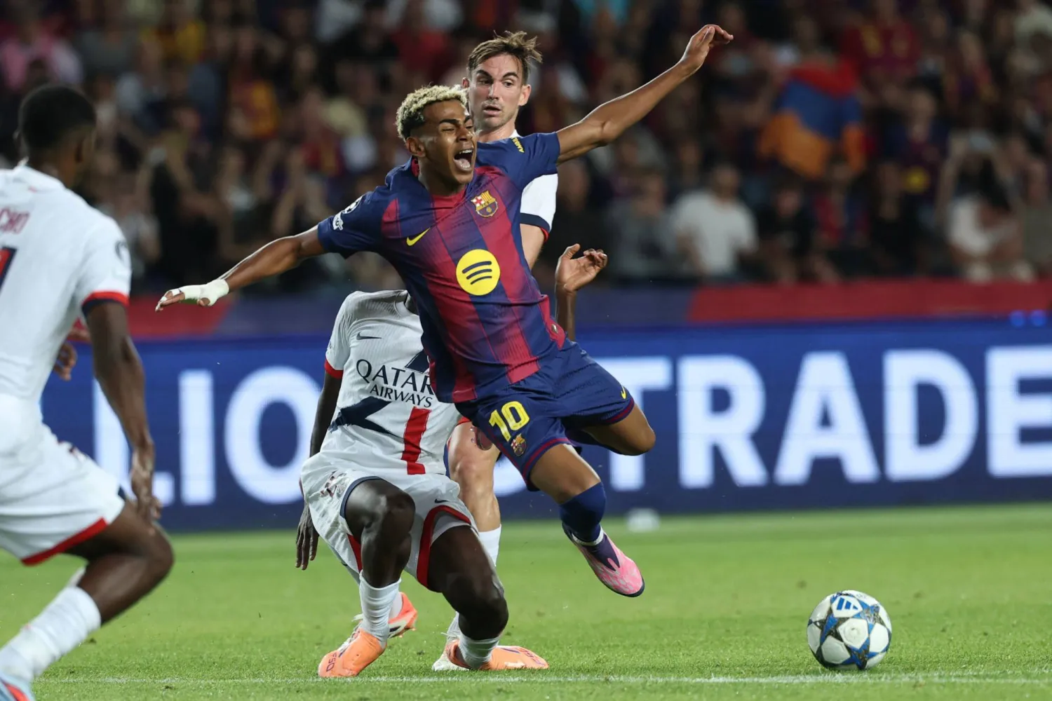 الإرهاق يهدد مسيرة لامين يامال مع برشلونة ومنتخب إسبانيا (أ.ف.ب)