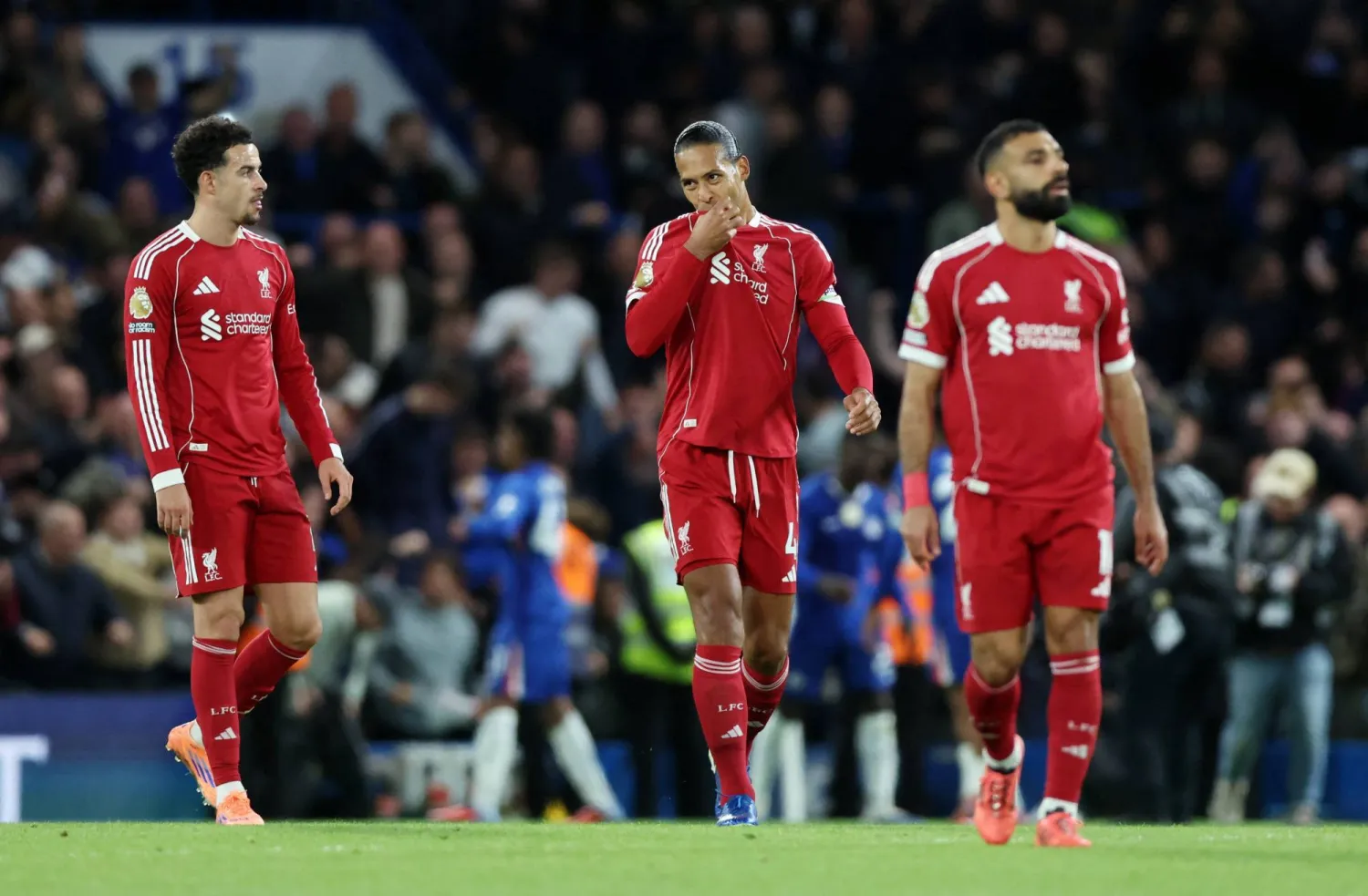 هزائم ليفربول الثلاث المتتالية اكتملت على ملعب تشيلسي (رويترز)