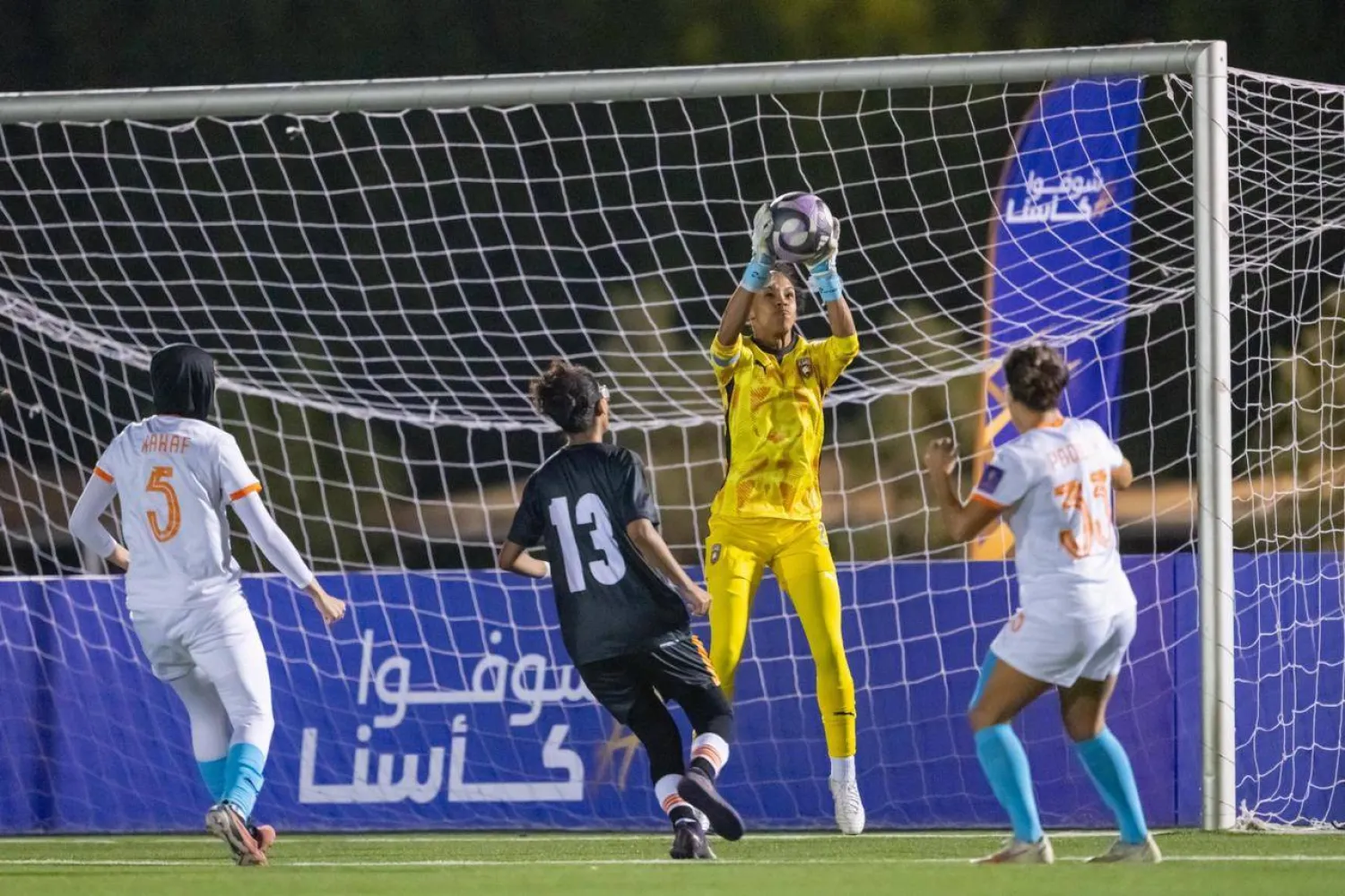 من مباراة شعلة الشرقية والهمة في كأس الاتحاد (الشرق الأوسط)