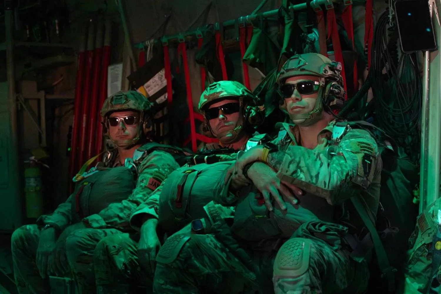 قوات أميركية محمولة جواً خلال تدريبات النجم الساطع في مصر (القيادة المركزية الأميركية)