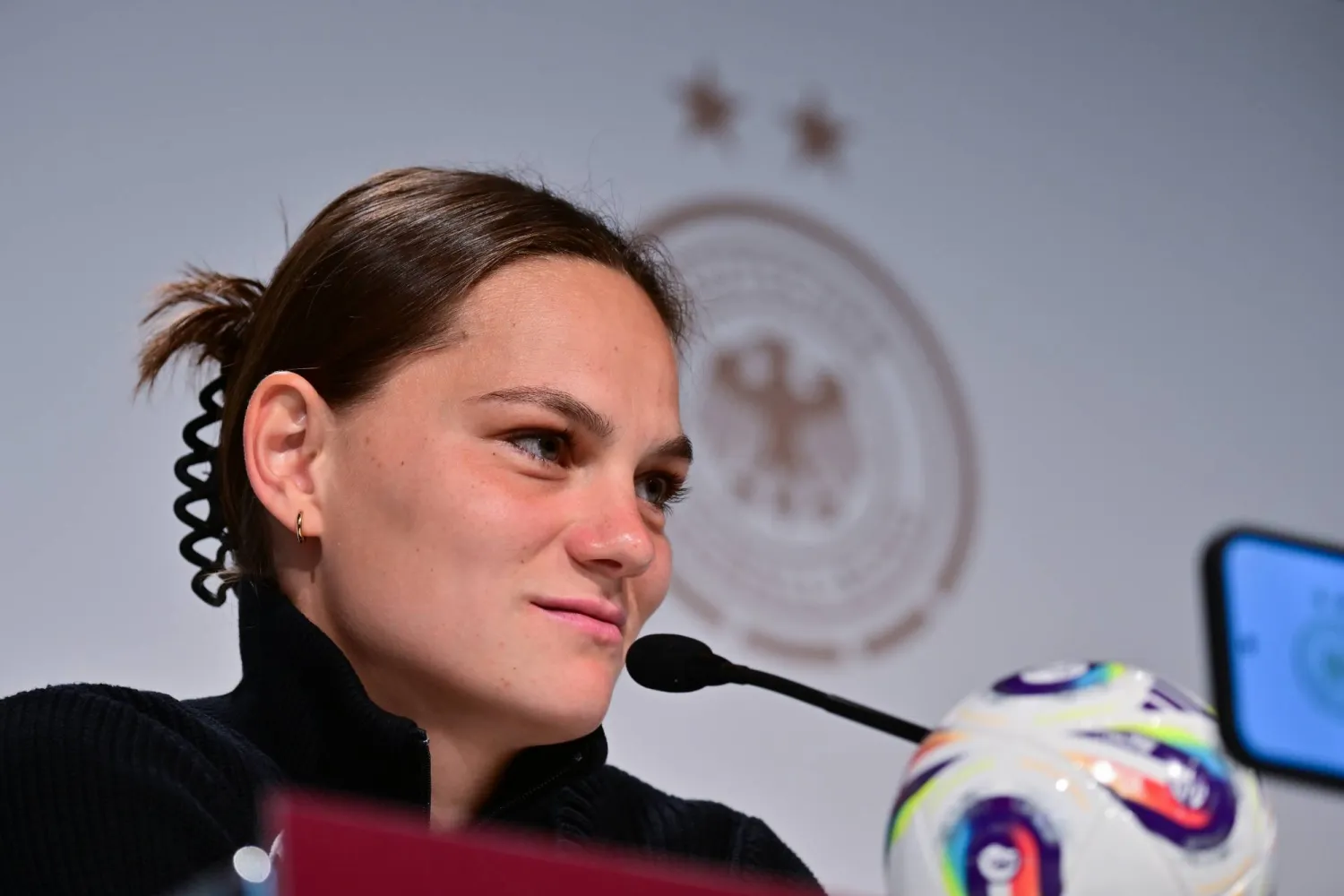 جيوفانا هوفمان مهاجمة المنتخب الألماني لكرة القدم للسيدات (د.ب.أ)