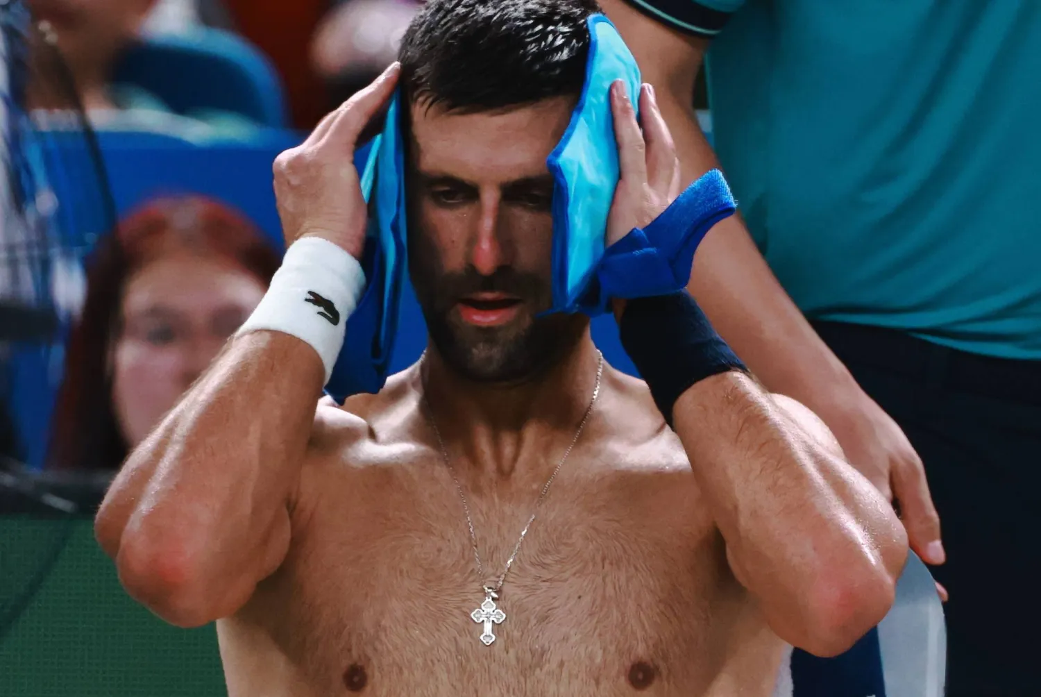 الصربي المخضرم نوفاك ديوكوفيتش يودّع شنغهاي (إ.ب.أ)