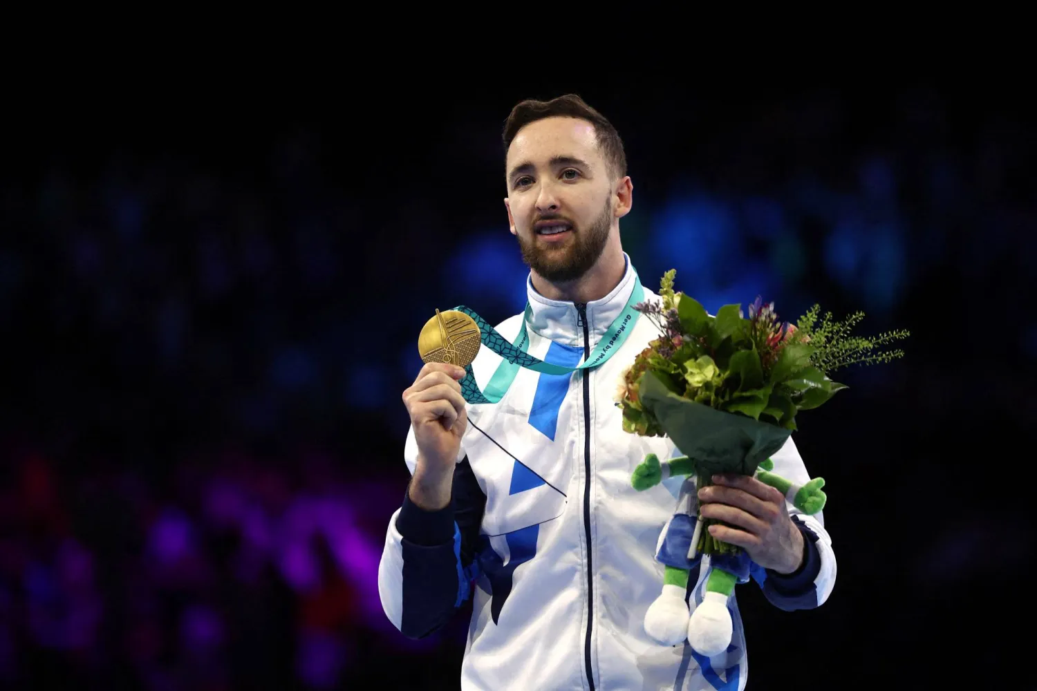 اللاعب الإسرائيلي أرتيم دولغوبيات الحائز الميدالية الذهبية الأولمبية حُرم من المشاركة في نسخة البطولة المقبلة بإندونيسيا (رويترز)