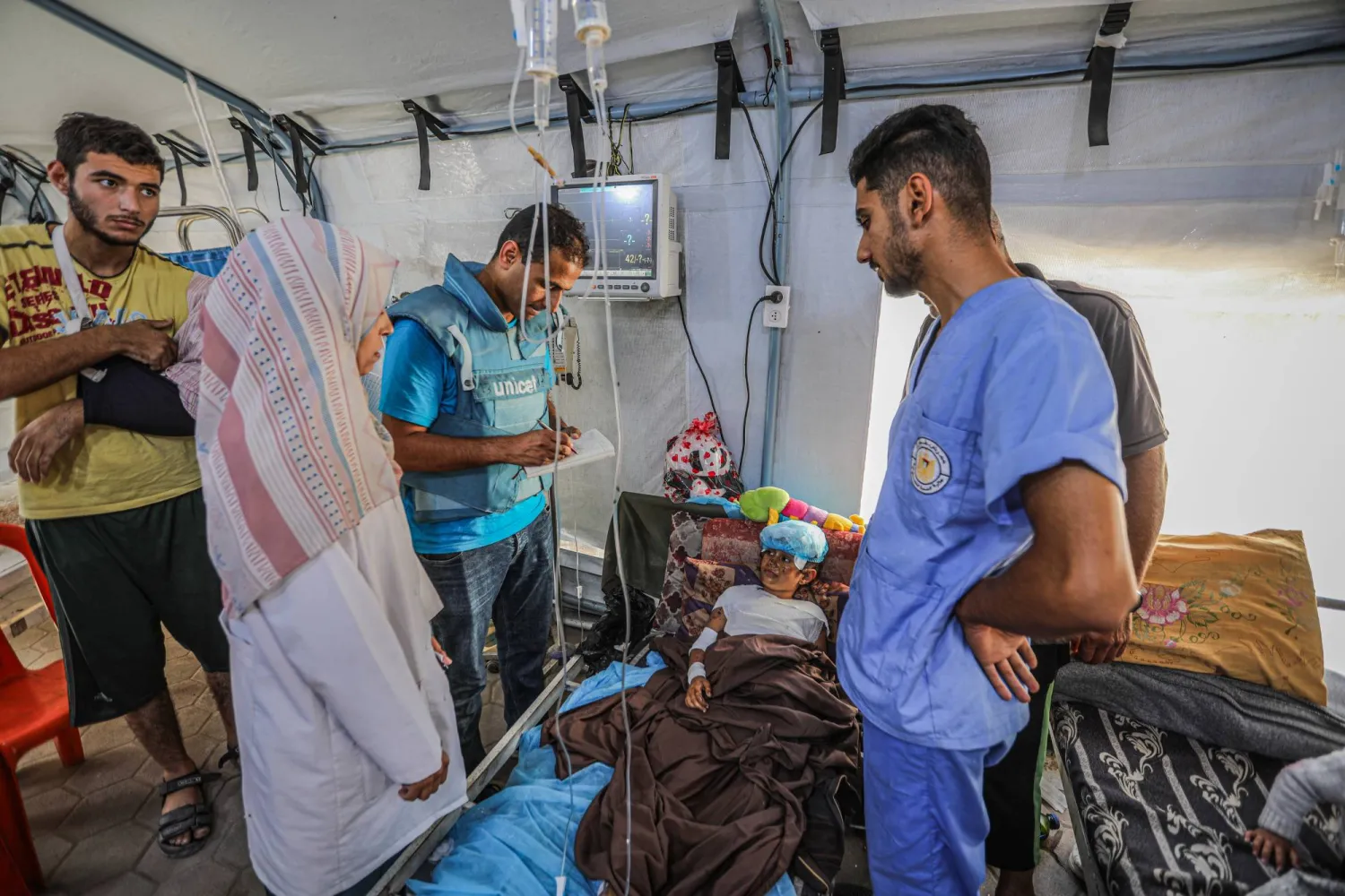 مستشفيات غزة تكافح الإبادة الصحية