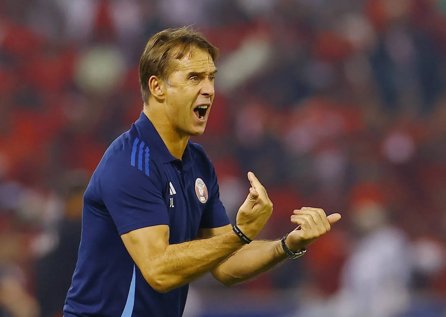 الإسباني خولين لوبيتيغي مدرب قطر (رويترز)