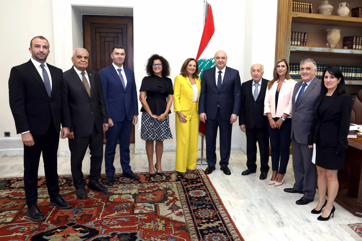 الرئيس جوزيف عون خلال استقباله الإعلاميين الاقتصاديين (الرئاسة اللبنانية)