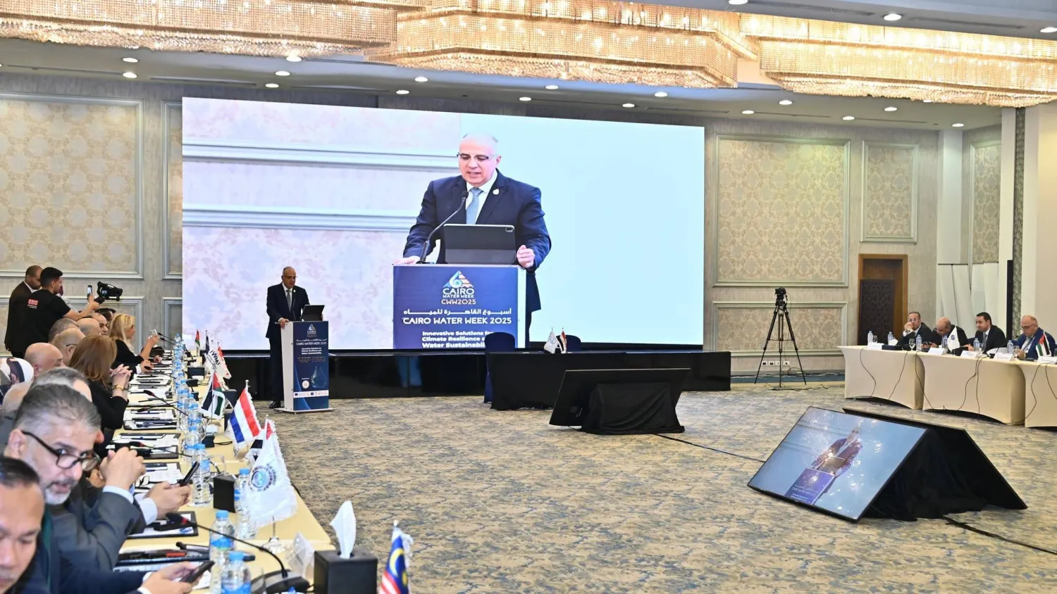 وزير الري المصري هاني سويلم خلال كلمته في اجتماع «الشبكة الإسلامية لتنمية وإدارة مصادر المياه» بالقاهرة (وزارة الري المصرية)