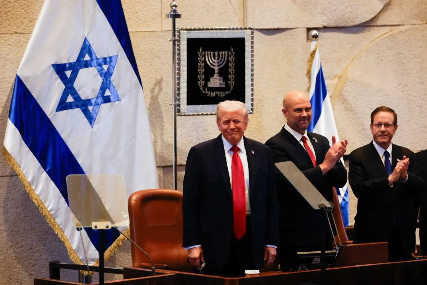 Savaşın sonunu ilan eden Trump barışı müjdeliyor