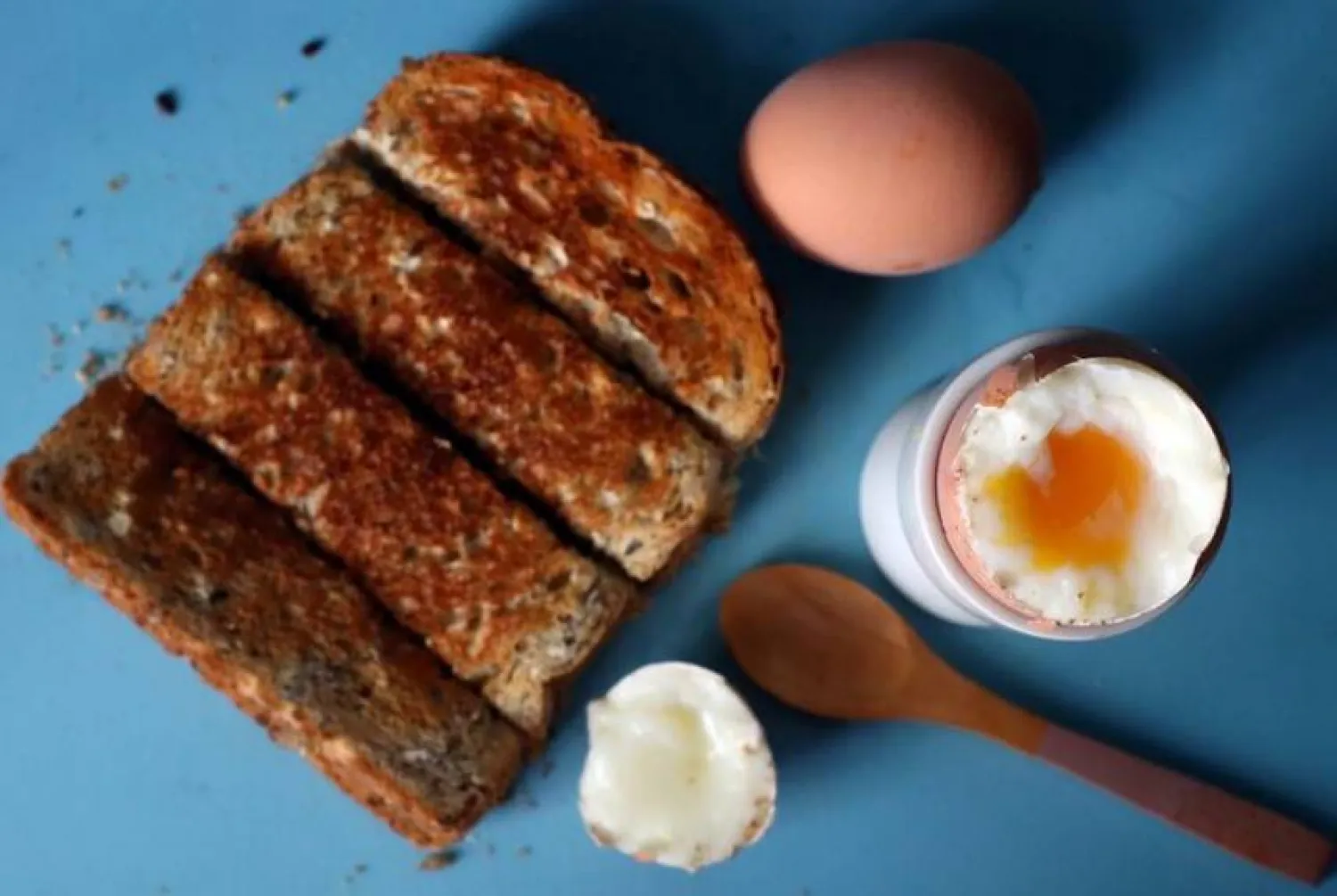 جودة النظام الغذائي وإجمالي السعرات الحرارية المستهلكة لهما تأثير أكبر على الصحة العامة (أرشيفية-رويترز)