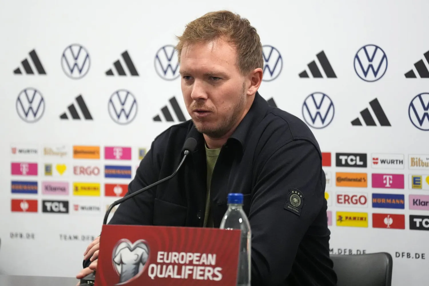 يوليان ناغلسمان (د.ب.أ)