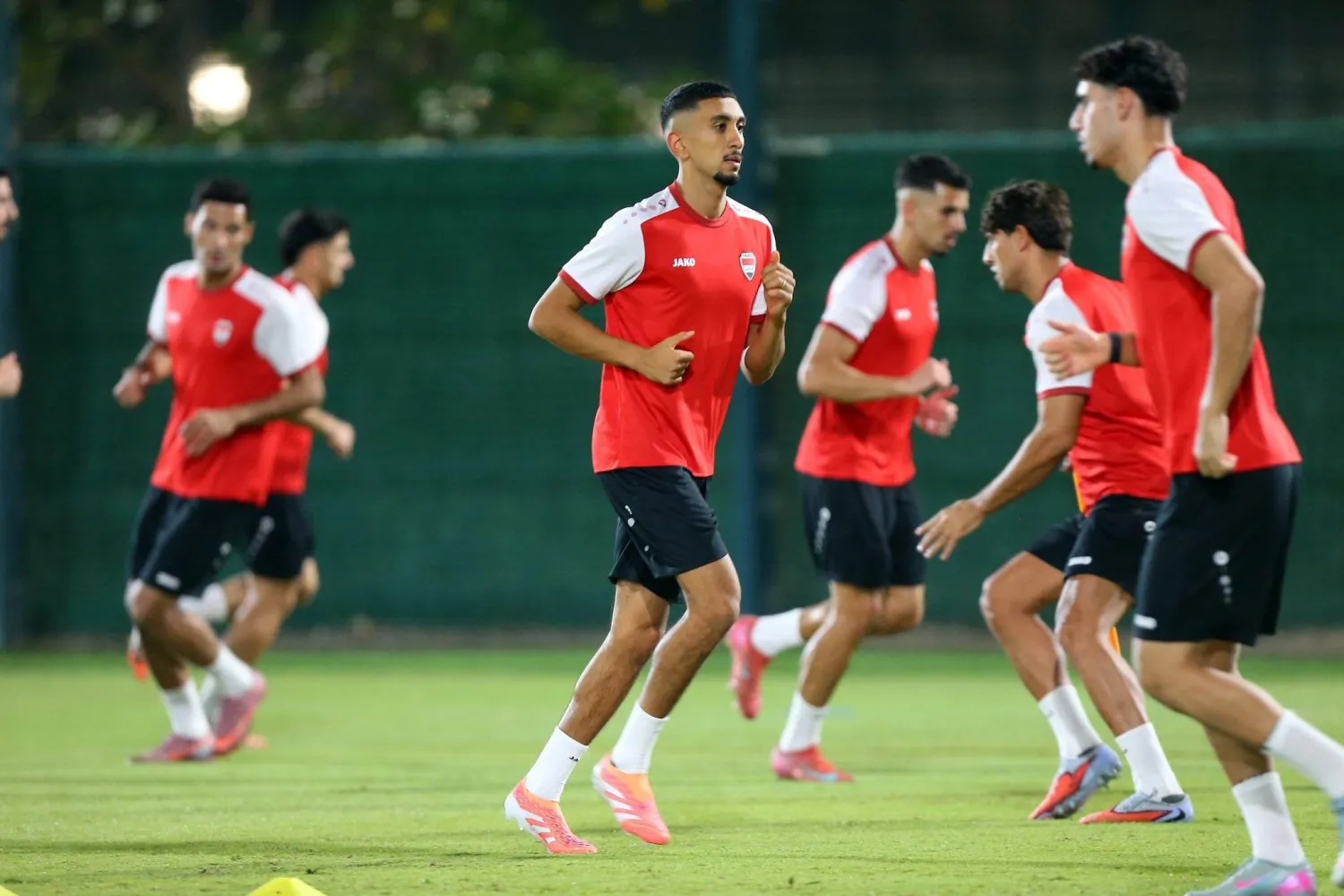 يخوض المنتخب العراقي مساء اليوم واحدة من أهم مبارياته في تاريخه الحديث (المنتخب العراقي)