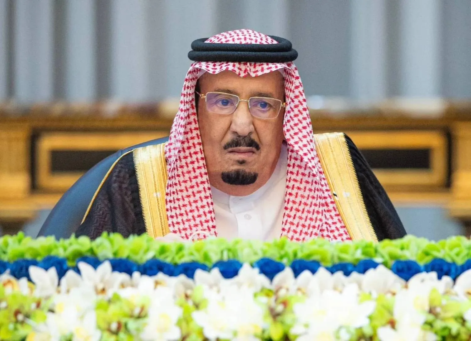Custodian of the Two Holy Mosques King Salman bin Abdulaziz chairs the cabinet meeting in Riyadh. (SPA)