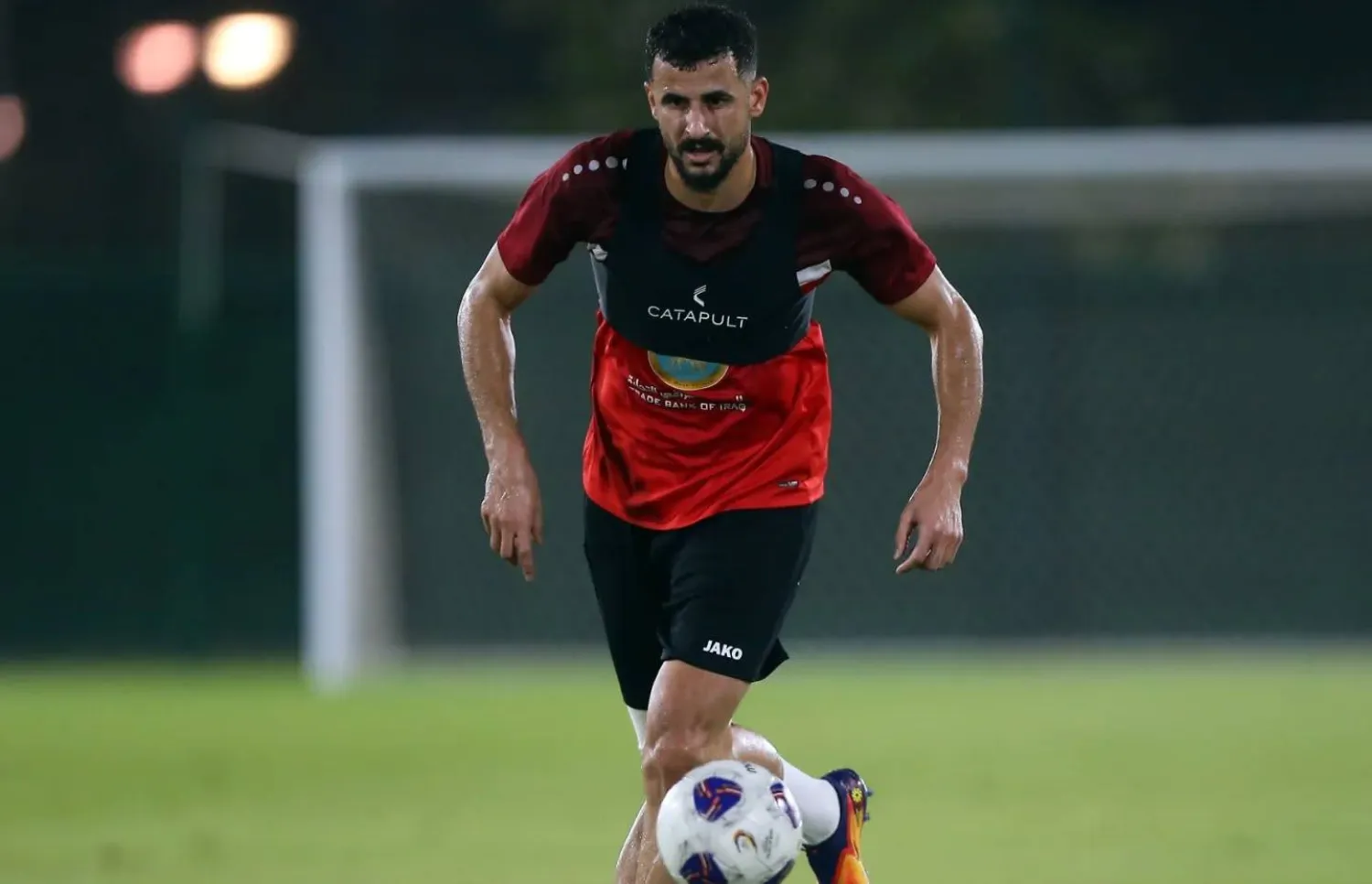 أيمن حسين خلال التدريبات (الاتحاد العراقي)