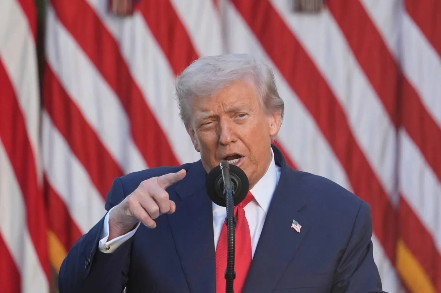 ترمب يهدد بنزع سلاح «(حماس) بسرعة وربما بعنف» (أ.ب)