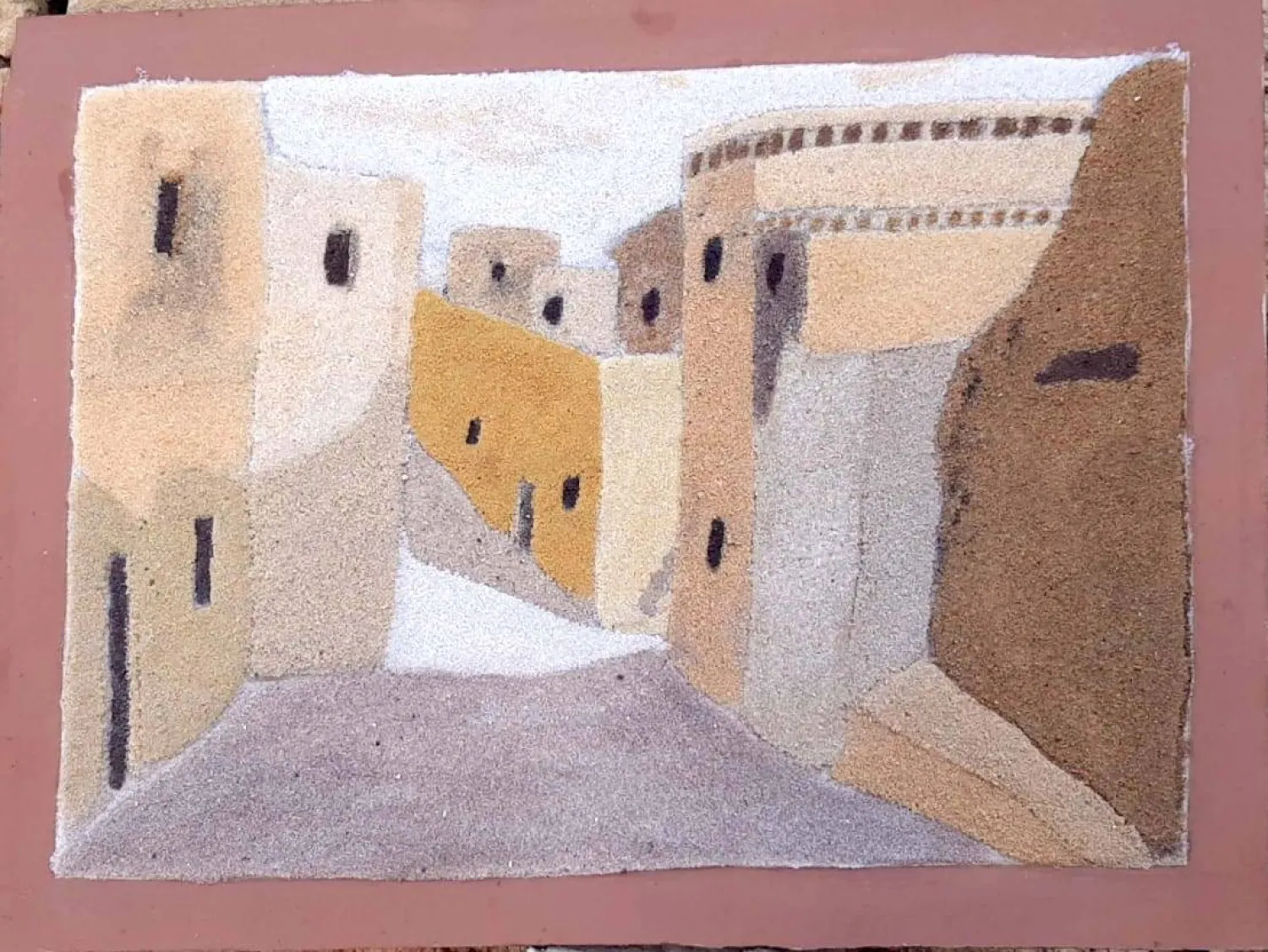 عمل للفنان ناصر محسب يجسد البيئة في الواحات (الكتاب)