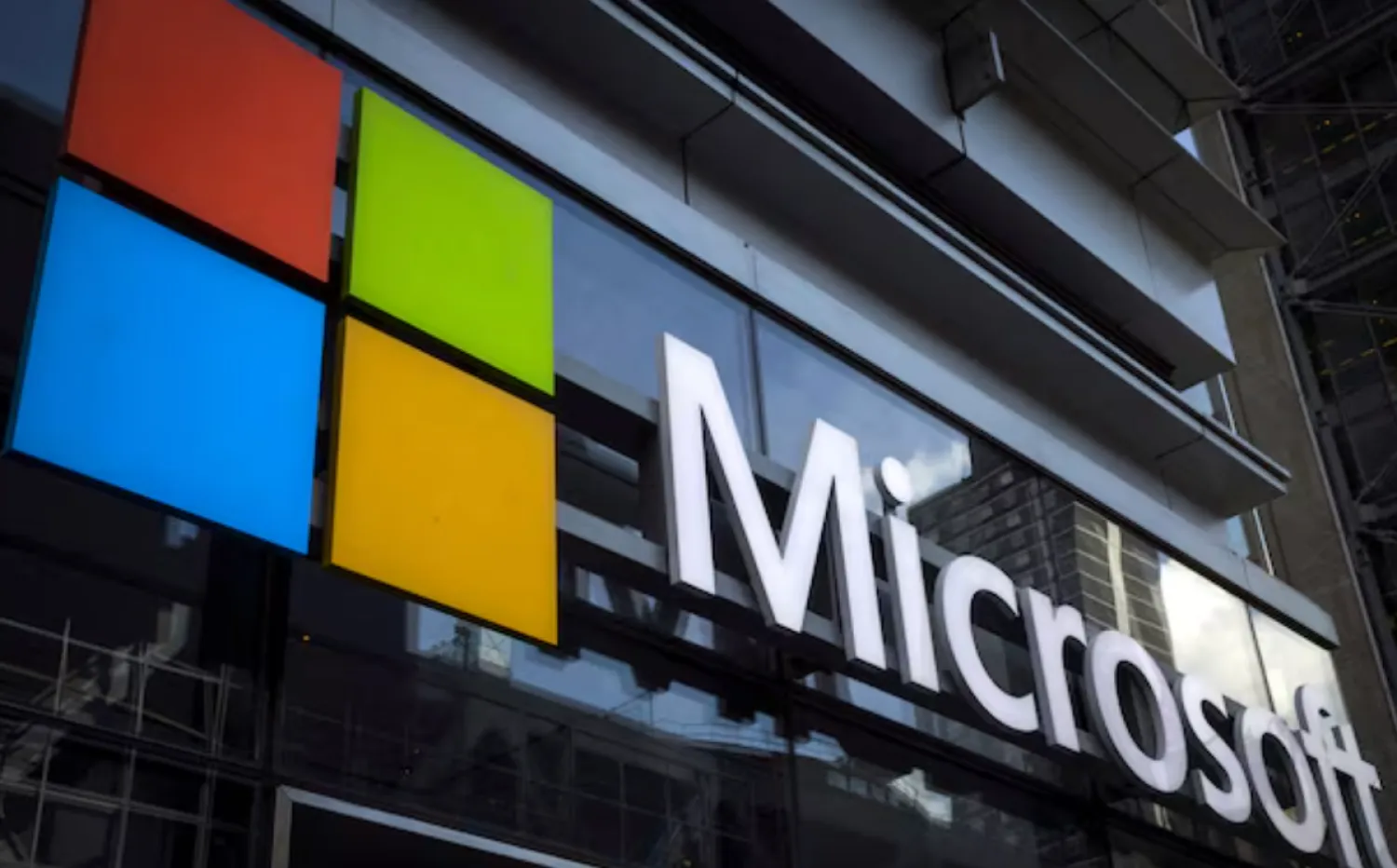 A Microsoft logo is seen on an office building in New York City in this July 28, 2015 file photo. REUTERS/Mike Segar//File Photo 