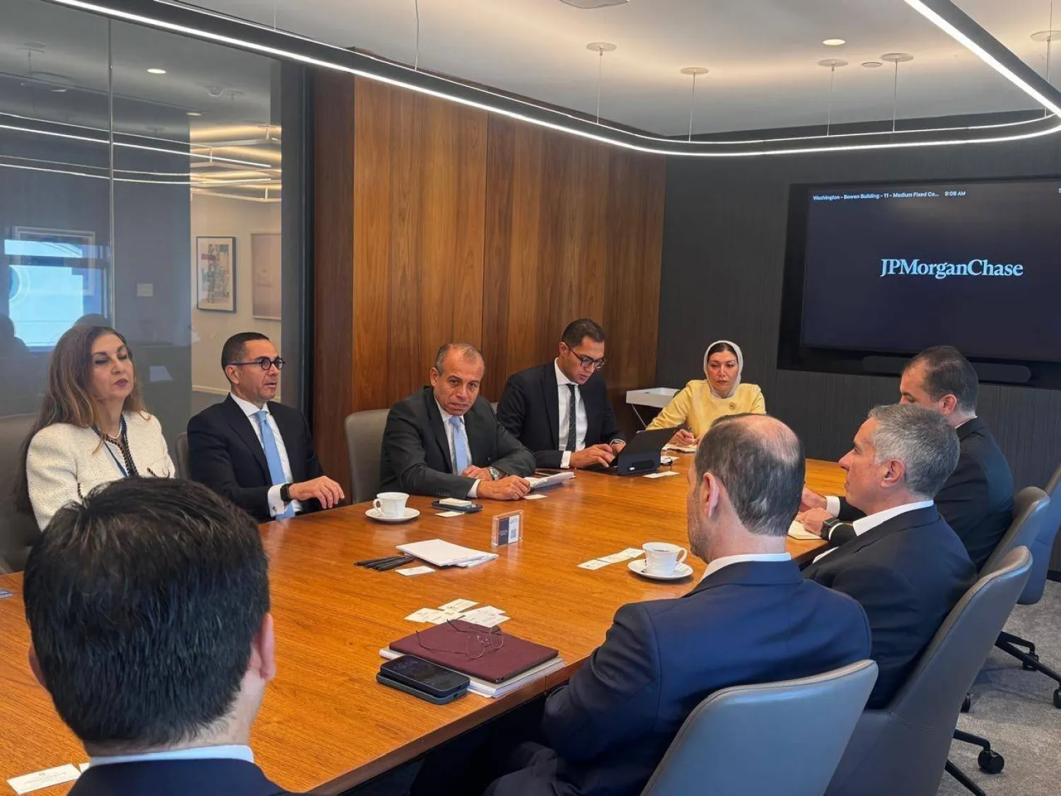 وزير الاستثمار المصري يلتقي نائب رئيس مجلس إدارة «جي بي مورغان» دانيال بينتو (الوزارة)