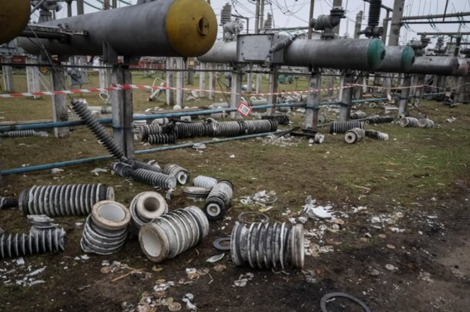 A view shows a high-voltage substation of Ukrenergo damaged by a Russian military strike, amid Russia's attack on Ukraine, in an undisclosed location in central Ukraine November 10, 2022. REUTERS/Gleb Garanich/File Photo 