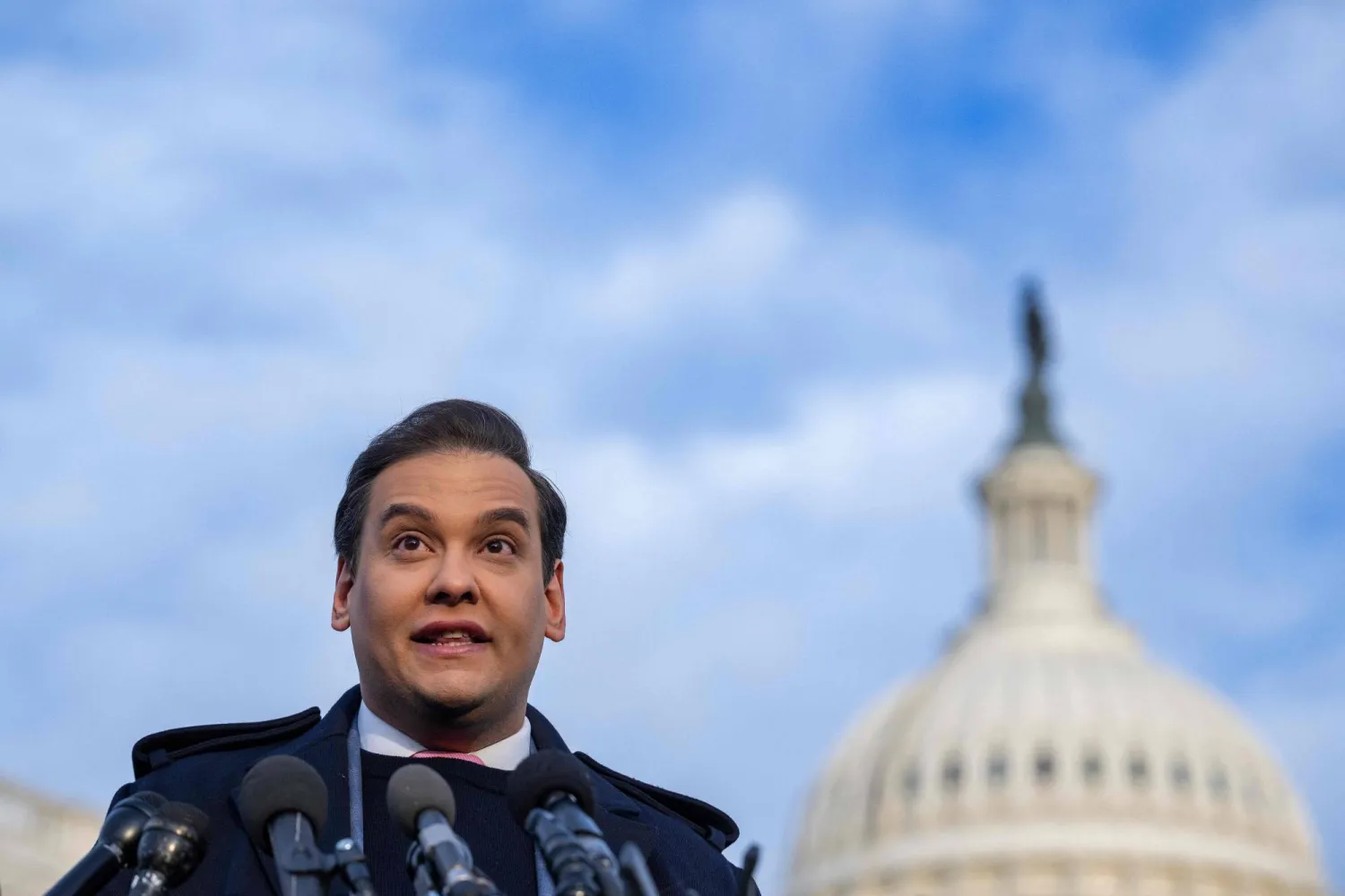 النائب الجمهوري السابق جورج سانتوس (أ.ف.ب)