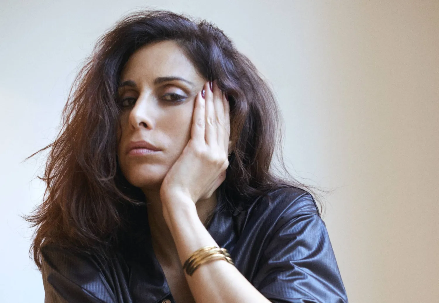 الفنانة اللبنانية ياسمين حمدان تُصدر ألبوماً جديداً بعد غياب طويل (صور حمدان)