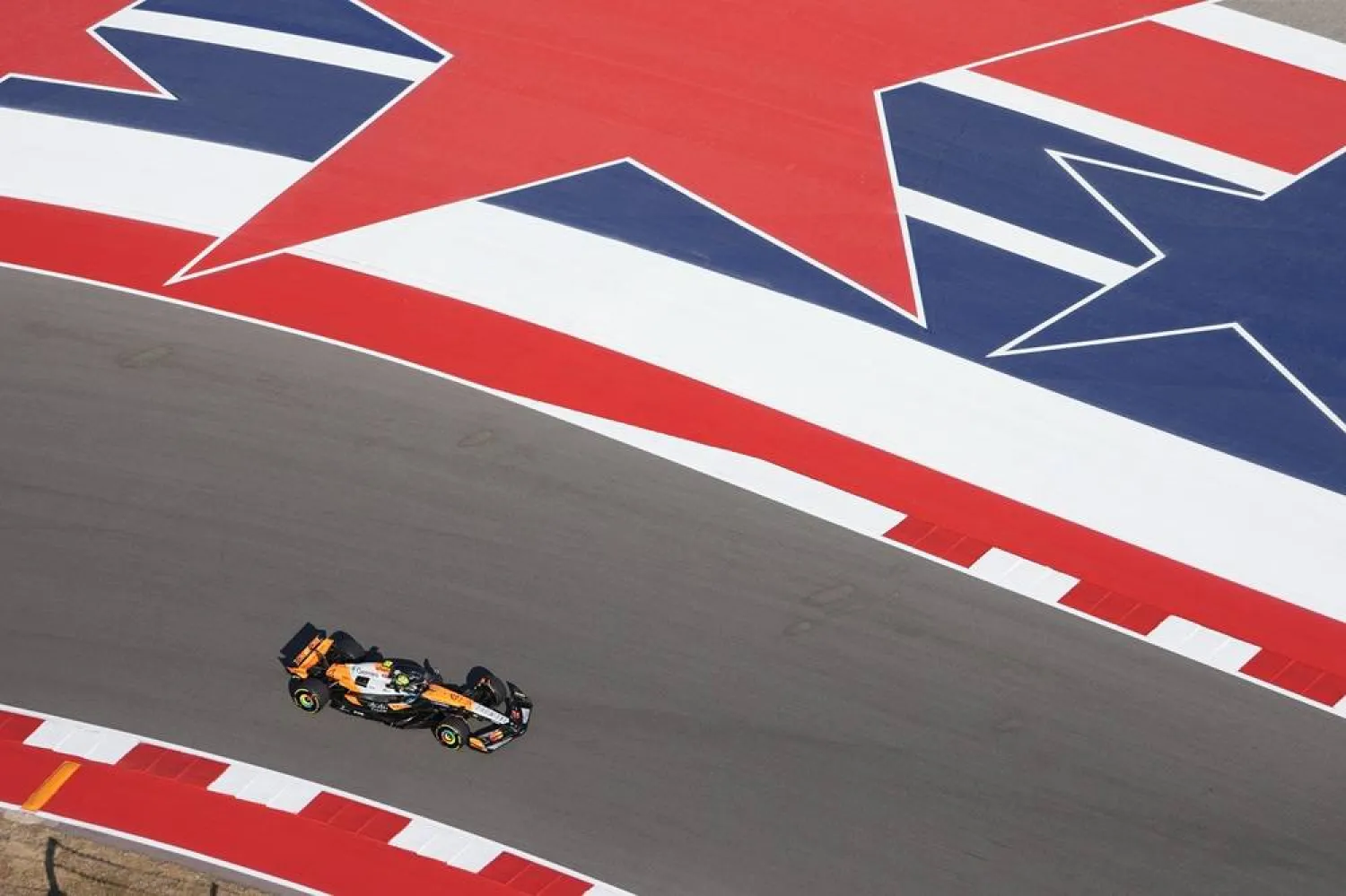  McLaren driver Lando Norris of Great Britain drives during sprint qualifying for the Formula One US Grand Prix auto race at the Circuit of the Americas, Friday, Oct. 17, 2025, in Austin, Texas. (AP)
