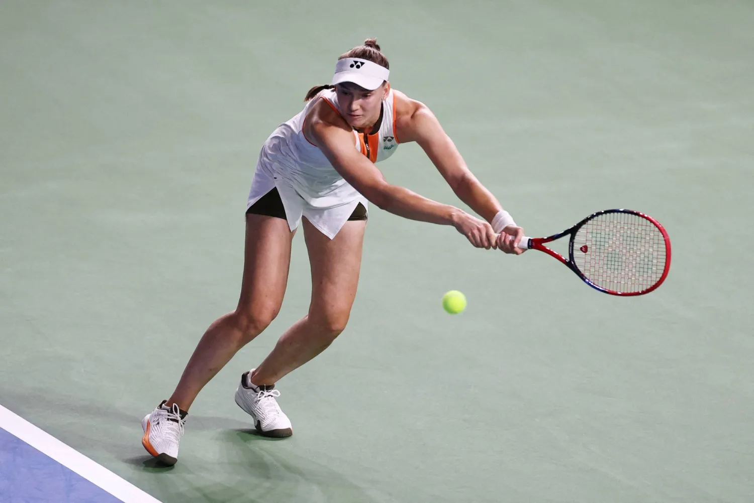 إيلينا ريباكينا إلى نهائي نينغبو (رويترز)