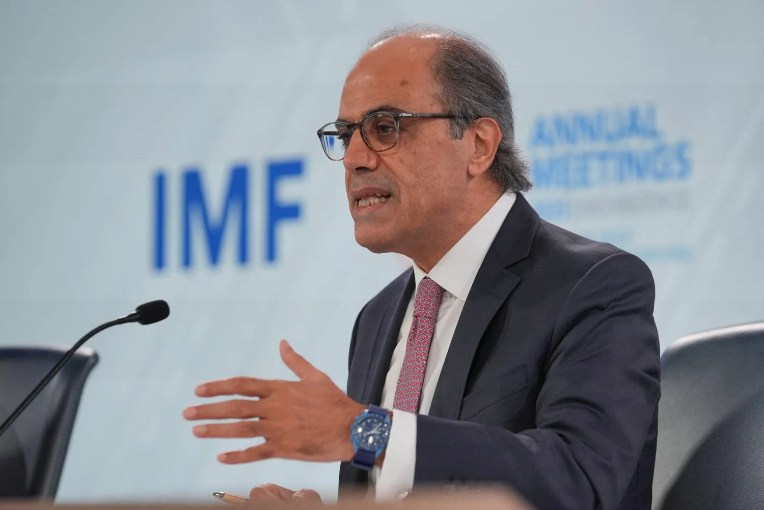 Director of the IMF’s Middle East and Central Asia Department Jihad Azour speaks during the press conference (Reuters). 