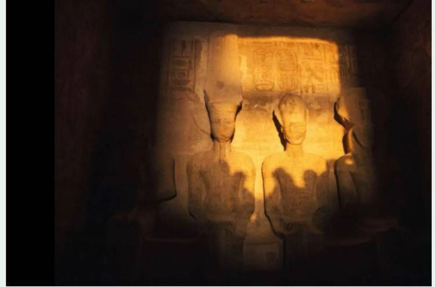 مشهد لتعامد الشمس على قدس الأقداس بمعبد أبو سمبل في فبراير الماضي (وزارة السياحة والآثار)