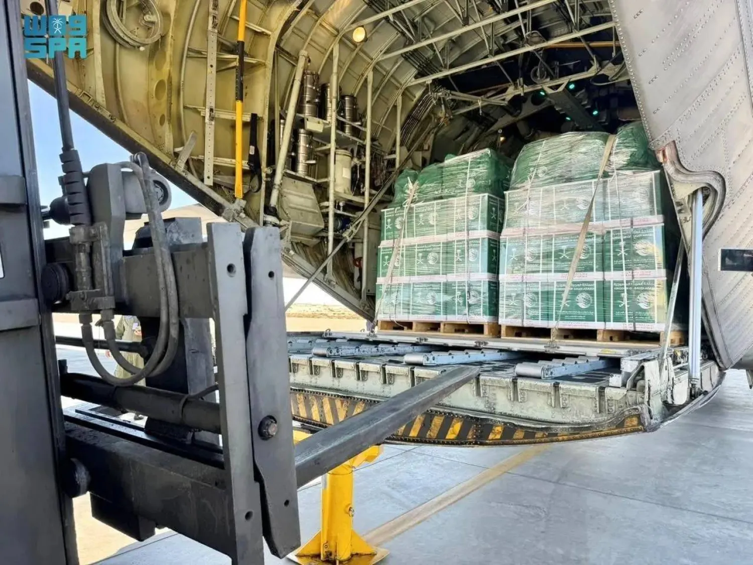 The 69th Saudi relief plane is carrying essential supplies, including food baskets and shelter kits. (SPA)