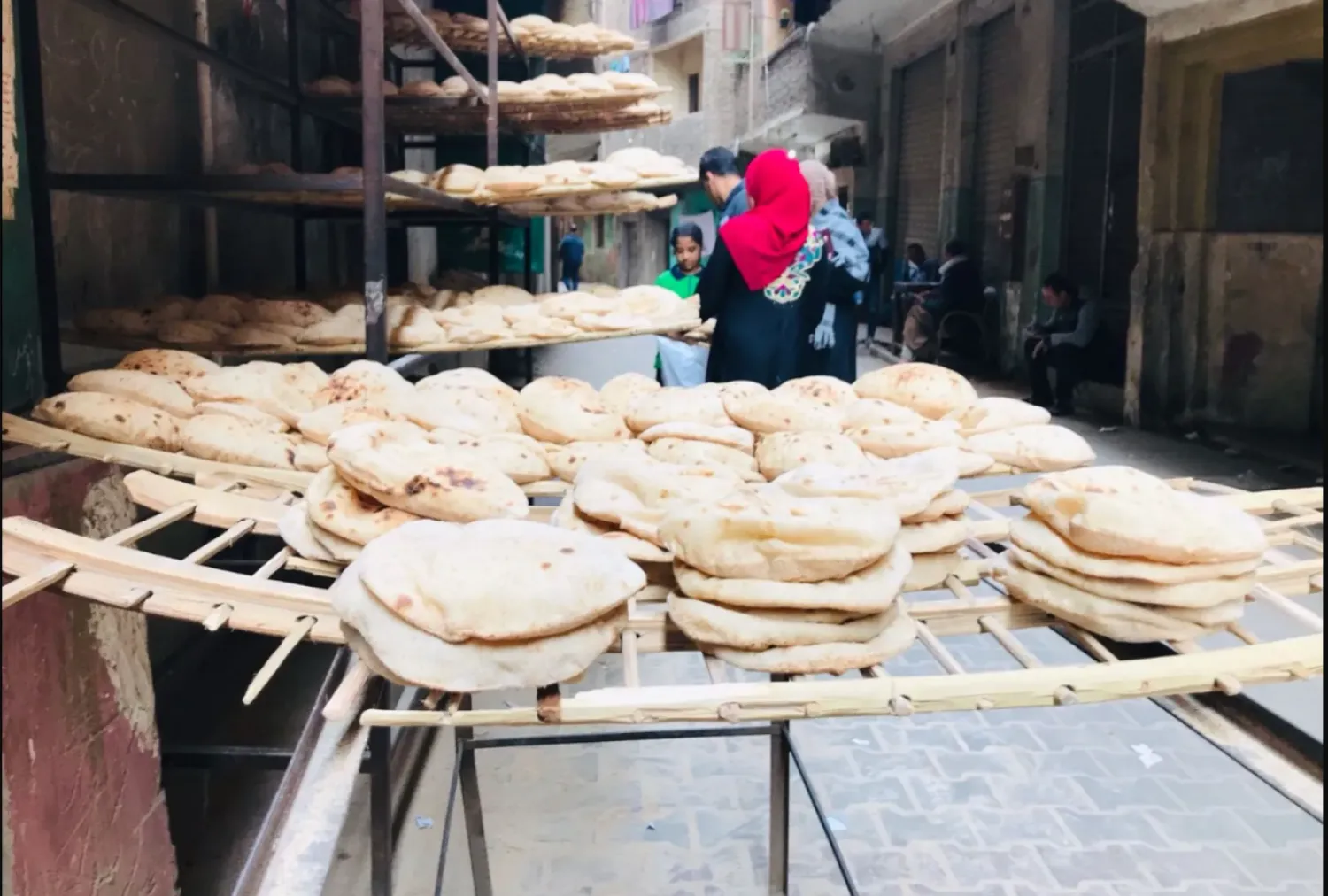 أحد المخابز البلدية بمصر (تصوير عبد الفتاح فرج)