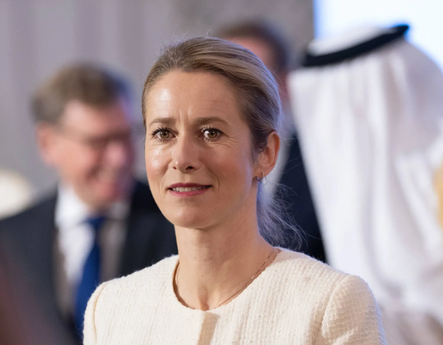 FILED - 06 October 2025, Kuwait, Kuwait-Stadt: Kaja Kallas, European Union High Representative for Foreign Affairs, walks to the Second Working Session of the Gulf Cooperation Council after the family photo. Photo: Soeren Stache/dpa