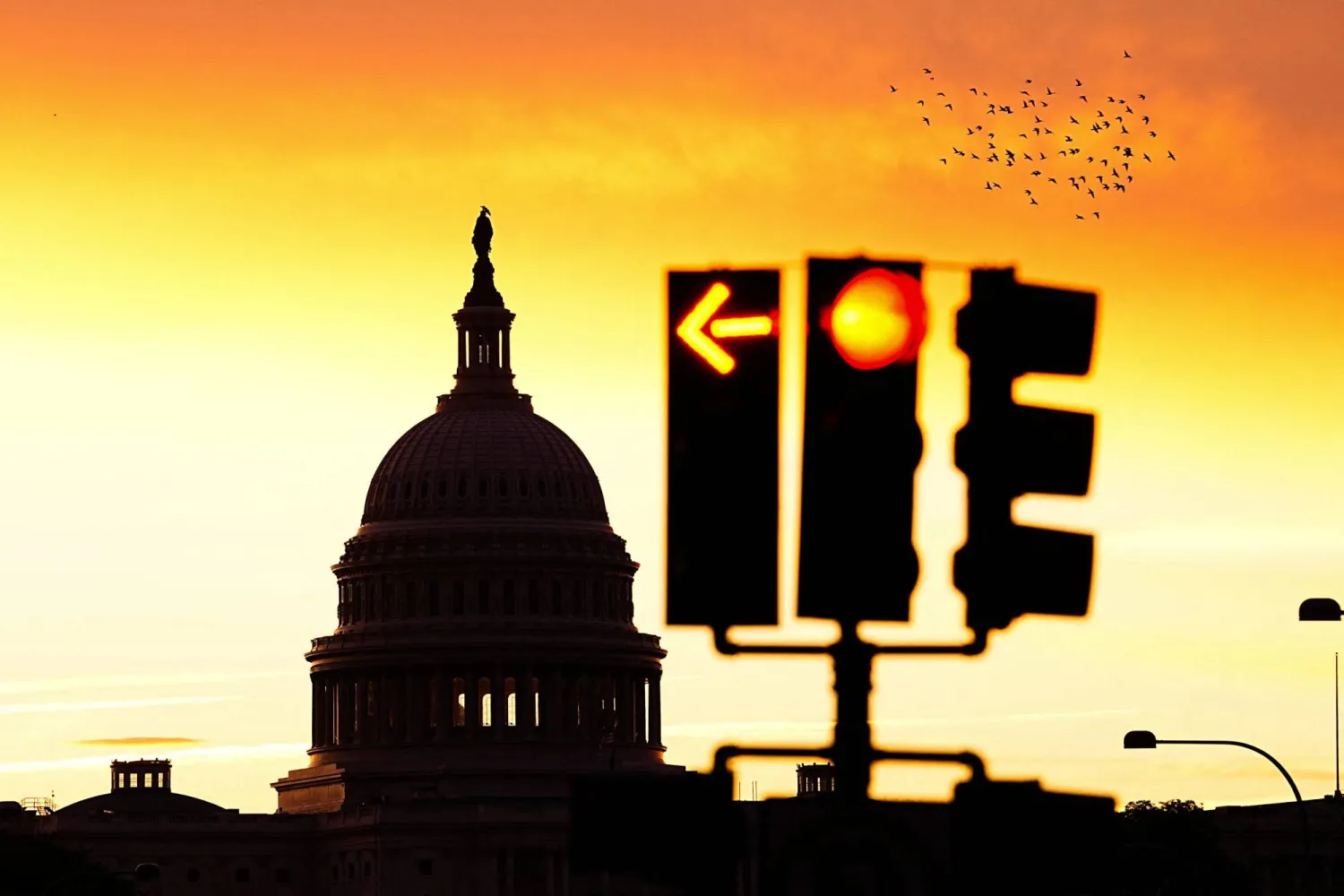 الإغلاق الحكومي في الولايات المتحدة يدخل يومه العشرين (رويترز)