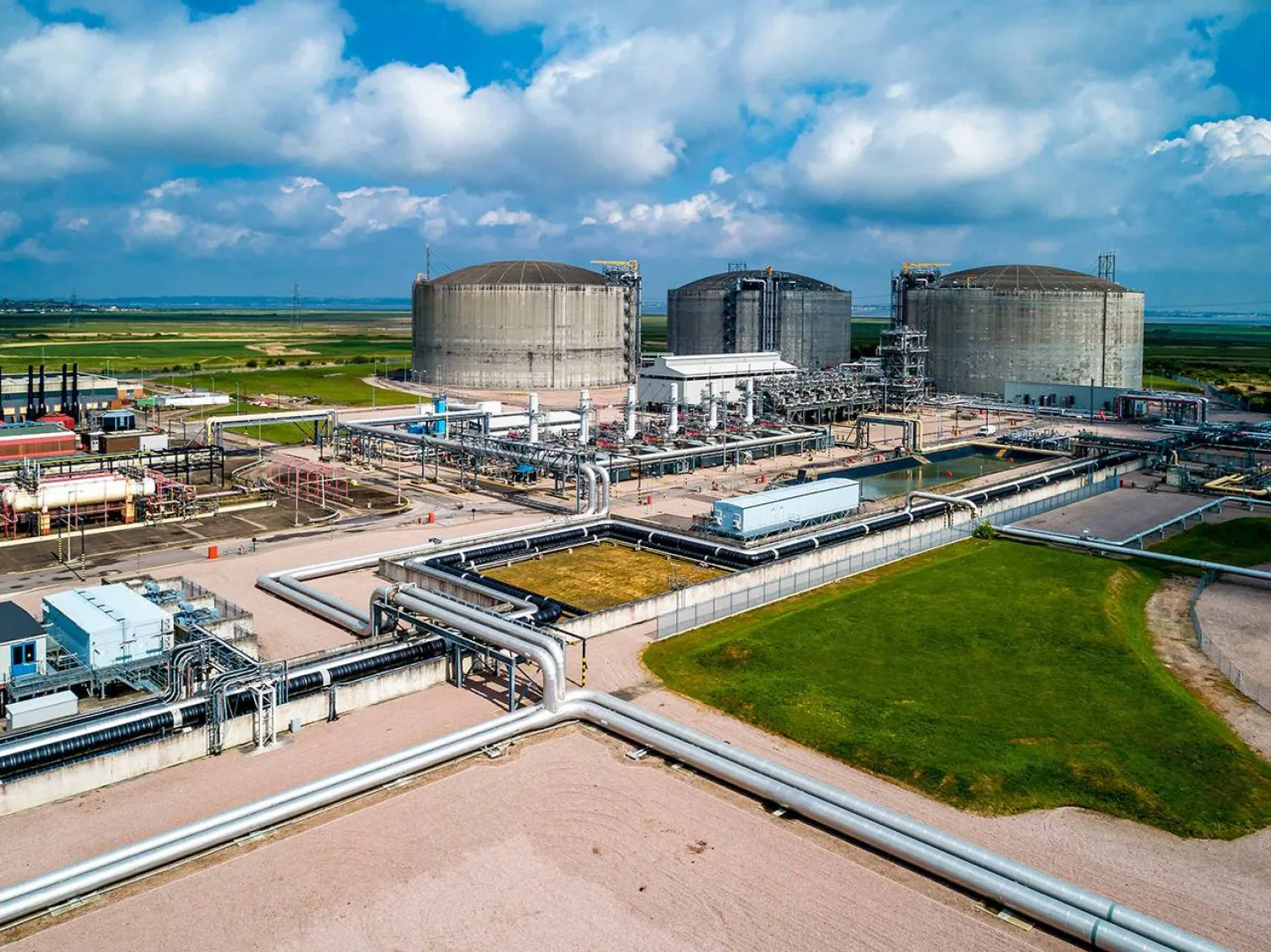 محطة «آيل أوف غرين» في بريطانيا (قطر للطاقة)