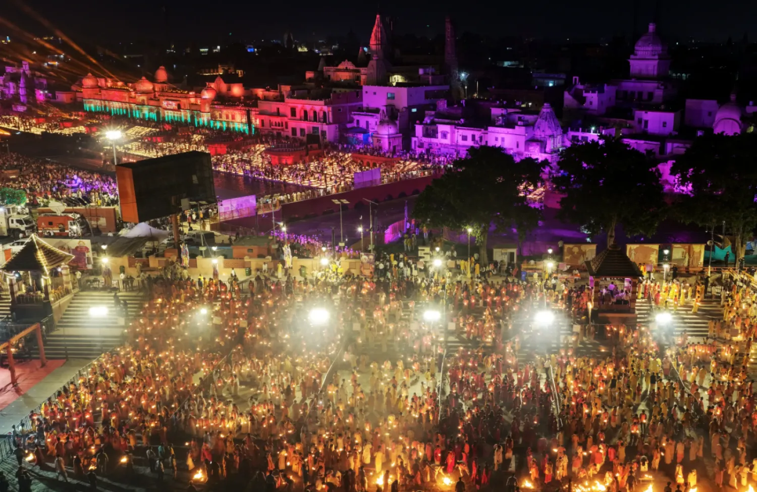About 2.61 million oil lamps are lit along the Saryu river during Deepotsav celebrations on the eve of Diwali, creating a new Guinness World Record, in Ayodhya, India, Sunday, Oct. 19, 2025 (AP Photo/Rajesh Kumar Singh)