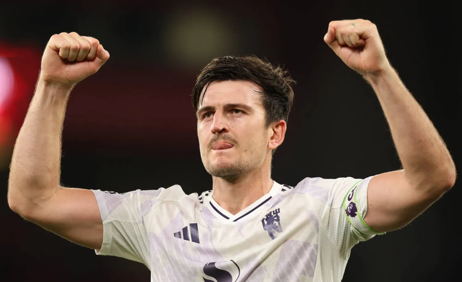 هاري ماغواير بطل موقعة أنفيلد (إ.ب.أ)