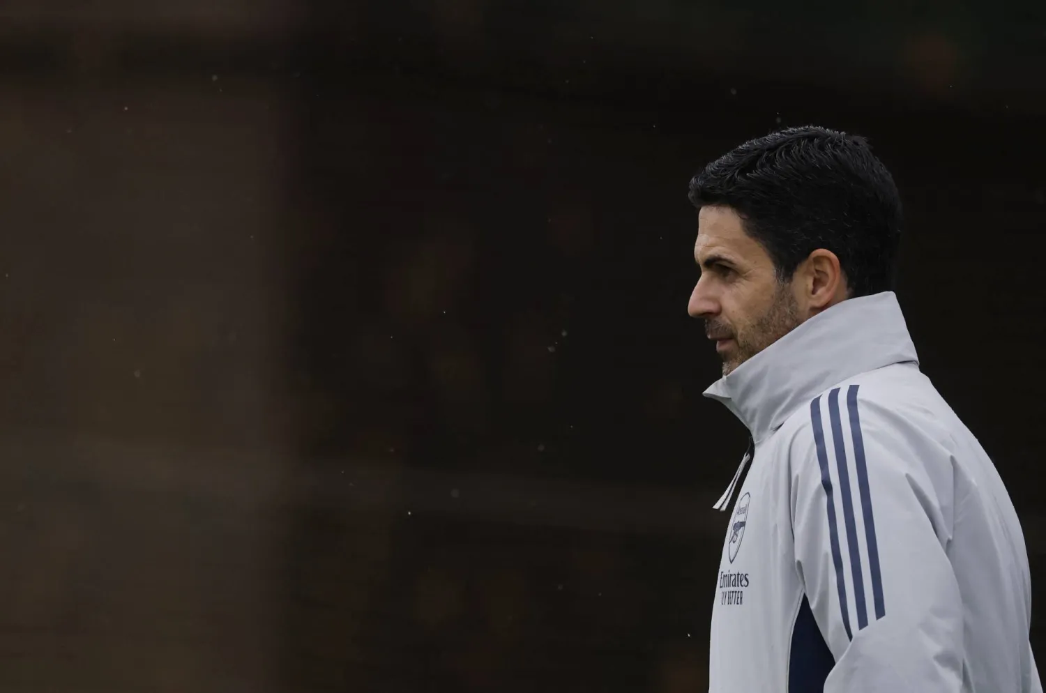 ميكل أرتيتا مدرب آرسنال (رويترز)