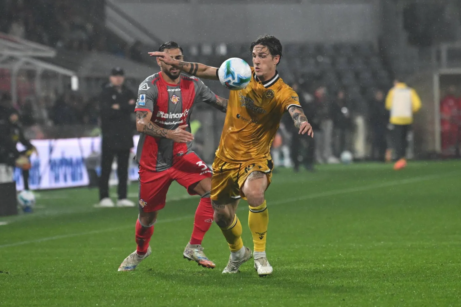 أودينيزي اكتفى بالتعادل مع كريمونيسي (إ.ب.أ)